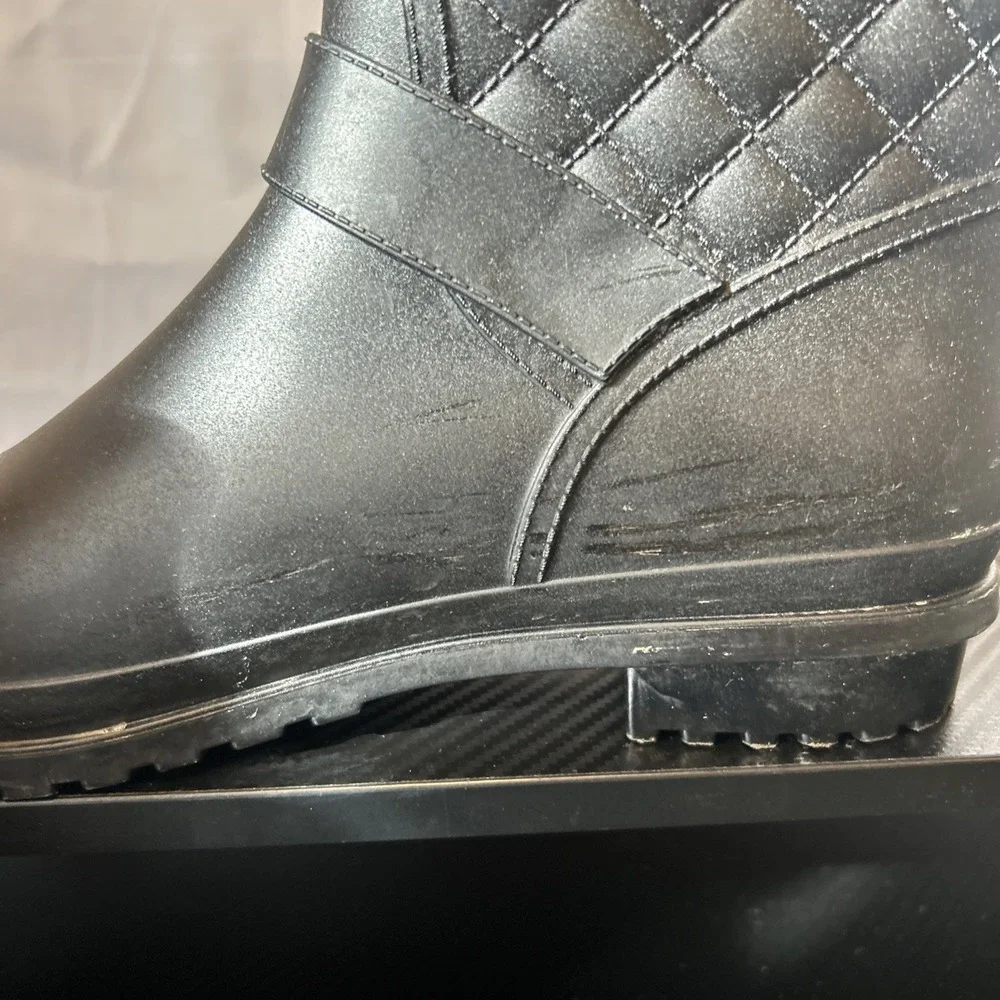 Capelli Women's New York Quilted Mid Calf Rain Boots. Preowned‎ Size 10